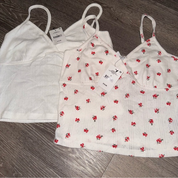 Cotton On Tops - White & White with Red Floral Cropped Tank Tops - Cotton On Size M